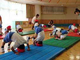 【幼稚園】スポーツ教室を行いました②