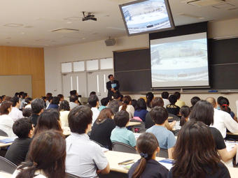 【中学校】平成27年度中学校見学会を実施しました