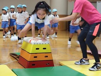 【幼稚園】スポーツ教室を行いました③