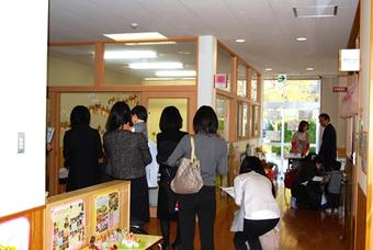 ２歳児保育「いちご組」説明会を行いました
