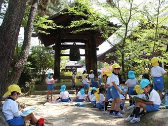 唐招提寺へ春の遠足に出掛けました