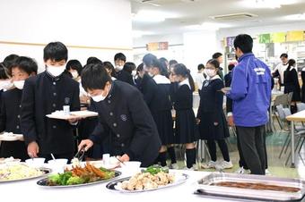 M2生（小6）卒業給食を行いました