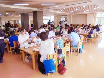 給食試食会・学校体験会を開催しました