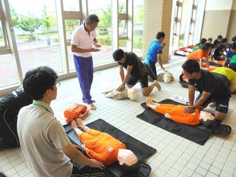 教職員が救急法を学びました