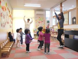 2歳児保育「いちご組」の保育参観・入会説明会を行いました