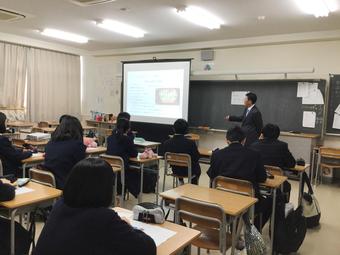 Y1(中3)学年「保護者によるキャリアトーク講座」を実施しました