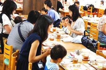 第３回体験入園るんるんなとみん・給食試食会を行いました