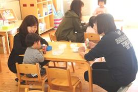 体験入園るんるん・なとみん、いちご組入会説明会を行いました