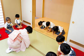 年長組が礼法を行いました