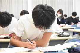 Y2（高1）学年で数学勉強会を実施しました