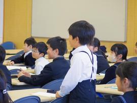 「学校生活を語る会」を行いました