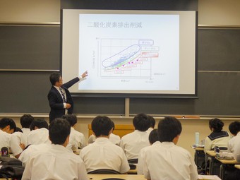 Y2・Y3生を対象に大学模擬授業を実施しました