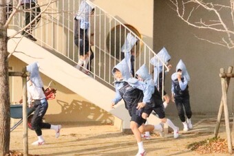 合同地震防火避難訓練を行いました