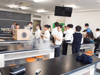 学校見学会を開催しました