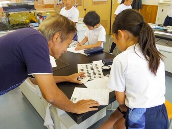 P3生を対象に理科の出前授業を実施しました