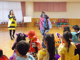 ハロウィンパーティーを行いました