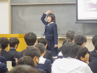 M3英語スピーチコンテストを行いました