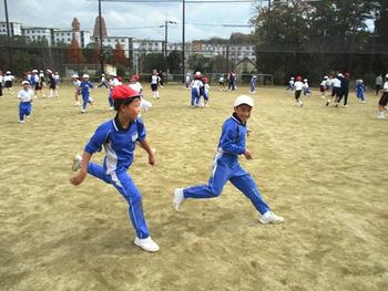 小学校全体遊び「ならとみ合戦冬の陣」