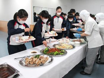 M2卒業給食