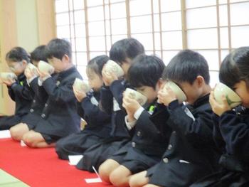 P１（小学１年）生のお茶会