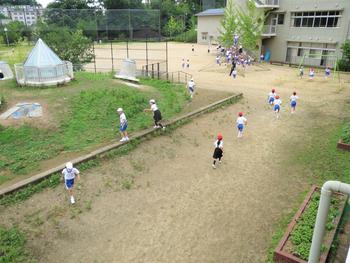 ６月下旬の学校では...