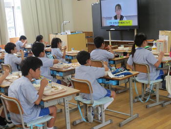 あいさつ運動に取り組みました！