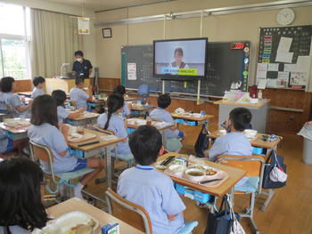 あいさつ運動に取り組みました！