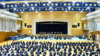 関西フィルハーモニー管弦楽団が奈良学園小学校にやってきた！