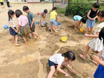 生活科の雨の日あそび