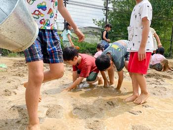 生活科の雨の日あそび