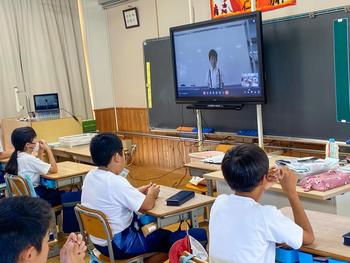 P3（小学３年）生の取り組みを朝礼でお知らせしました！