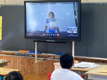 P3（小学３年）生の取り組みを朝礼でお知らせしました！