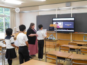 ハワイの小学生との交流学習