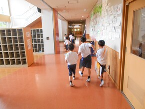 ワクワクドキドキ　学校たんけん
