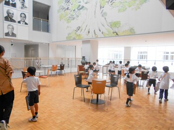 ワクワクドキドキ　学校たんけん
