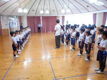 交流会で園児と楽しく遊ぼう
