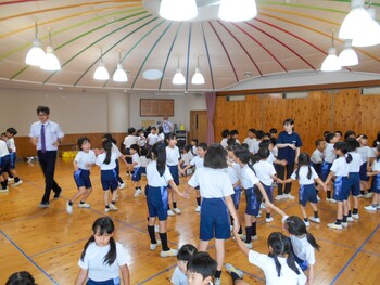 交流会で園児と楽しく遊ぼう
