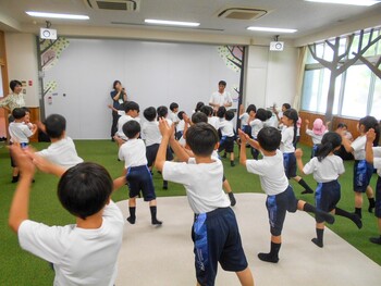 園児と遊ぼう