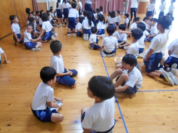 交流会で園児と楽しく遊ぼう