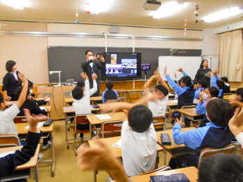 メリノール校とのオンライン交流