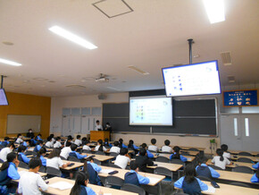 生徒から児童へ学校生活について語る会