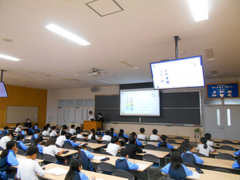 生徒から児童へ学校生活について語る会