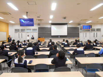 生徒から児童へ学校生活について語る会