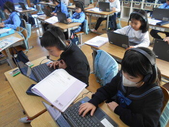 耳で聞いてハロー イングリッシュ！