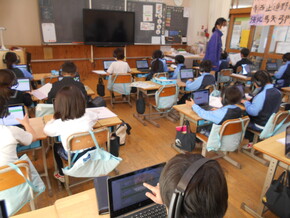 耳で聞いてハロー イングリッシュ！