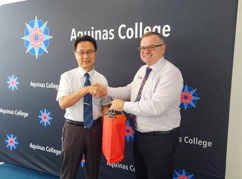 AQUINAS COLLEGEを訪問