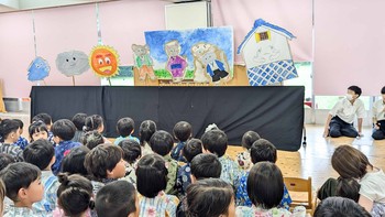 演劇部が幼稚園で公演