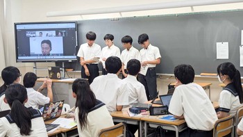 Y１探究学習中間発表会
