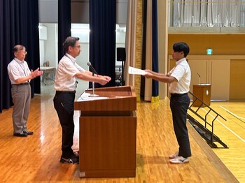 1学期終業式、賞状伝達、壮行会を行いました
