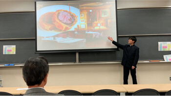 Y１英語プレゼンテーションコンテストを開催